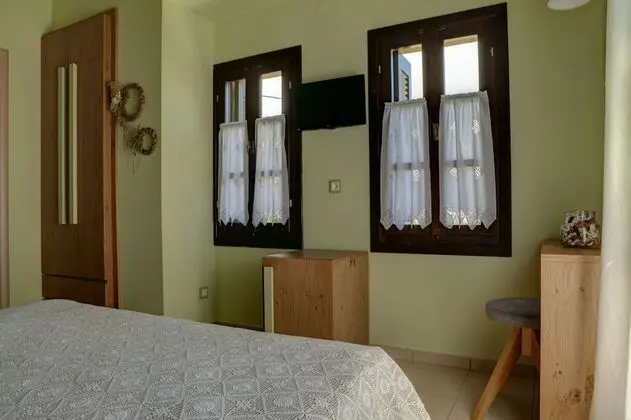 Tek Büyük Yataklı Oda, Dağ Manzaralı (Ladainia)