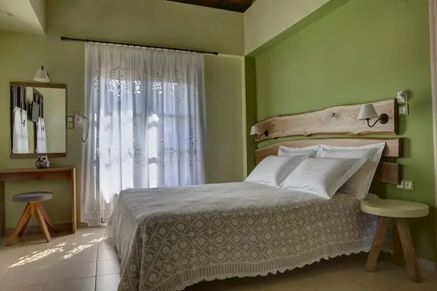 Tek Büyük Yataklı Oda, Dağ Manzaralı (Ladainia)