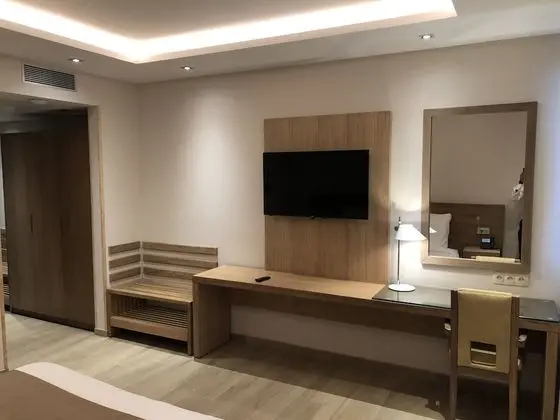 Comfort Tek Büyük Yataklı Oda, Engellilere Uygun, Şehir Manzaralı
