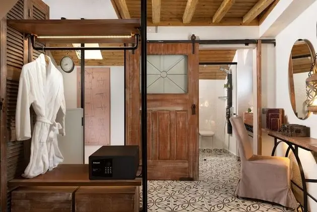 Deluxe Tek Büyük Yataklı Oda, Engellilere Uygun (Without Balcony)