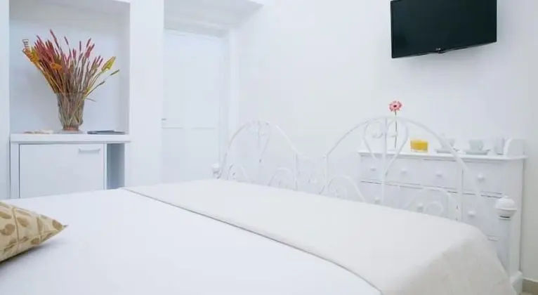 Classic Tek Büyük Yataklı Oda