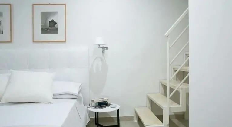 Dört Kişilik Oda, Şehir Manzaralı