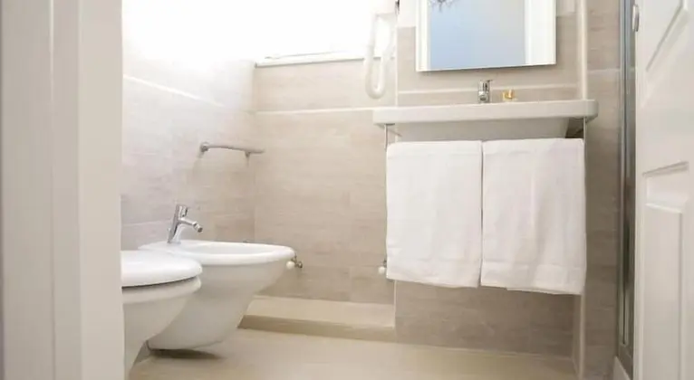 Tek Büyük Yataklı Oda, Balkon