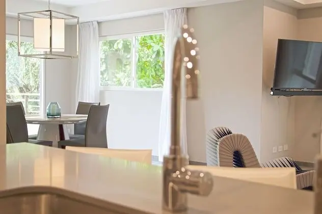 2 Bedroom Residence Rainforest View