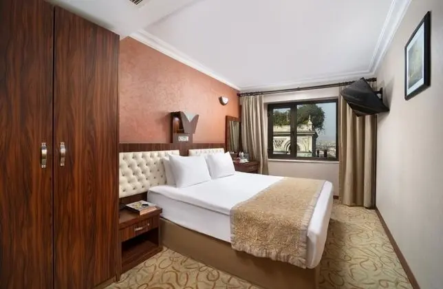 Standart Oda, Şehir Manzaralı