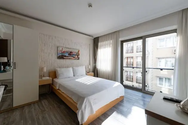 Deluxe Büyük Yataklı Tek Kişilik Oda