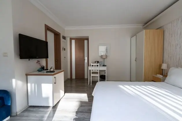 Deluxe Büyük Yataklı Tek Kişilik Oda