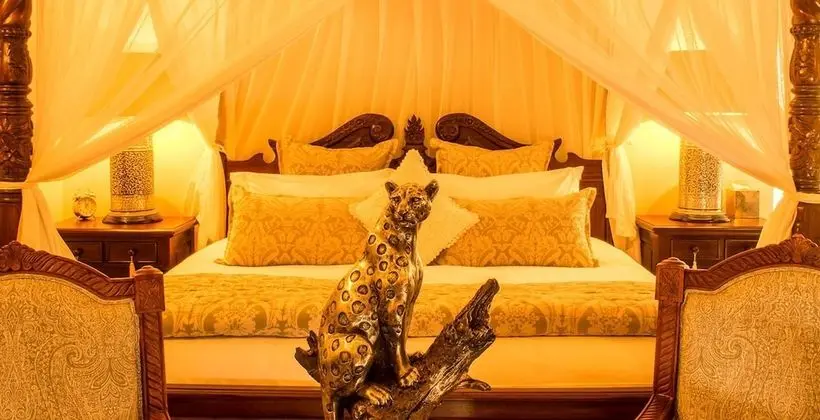Honeymoon Süit, Göl Manzaralı