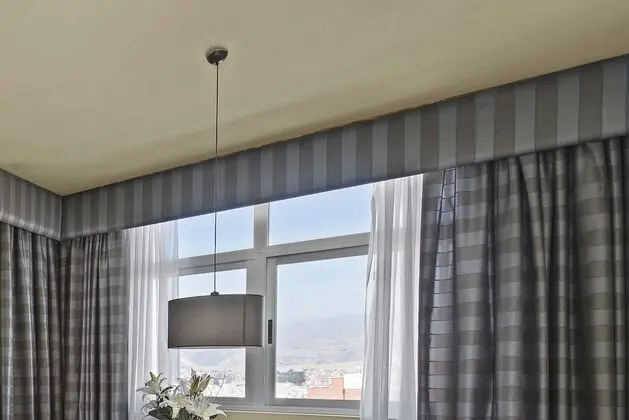 Tek Büyük Yataklı Oda (with Parking)