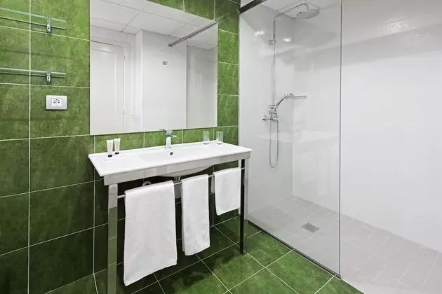 Deluxe Tek Büyük Yataklı Oda, Deniz Manzaralı