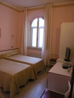 Economy Tek Büyük Yataklı Oda