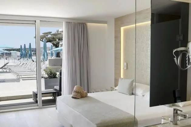Comfort Tek Kişilik Oda, 1 Büyük (Queen) Boy Yatak, Havuz Manzaralı