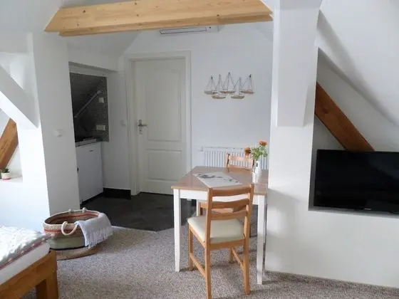 Apart Daire, Özel Banyo, Bahçe Manzaralı (Ferienwohnung 3)