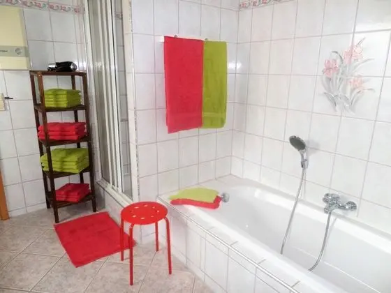 Standard Apart Daire, Özel Banyo, Nehir Manzaralı (Ferienwohnung 2)