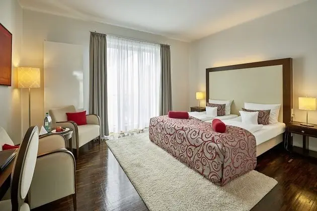 Superior Tek Büyük Yataklı Oda