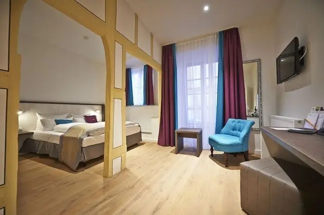 Comfort Tek Büyük Yataklı Oda