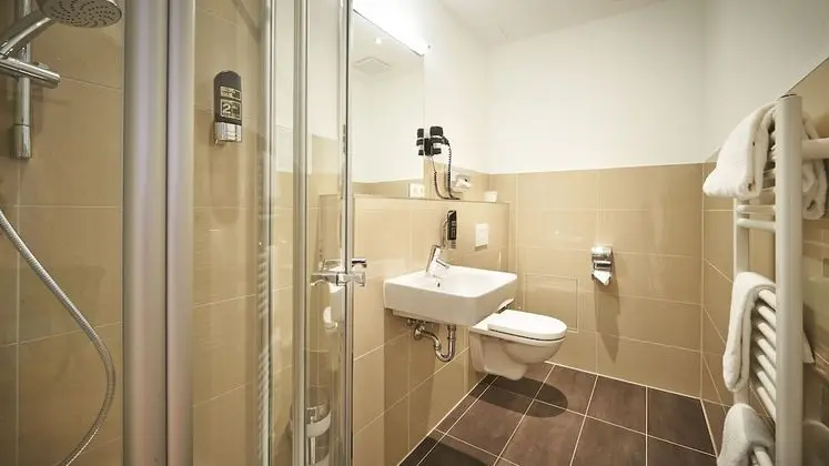 Comfort Tek Büyük Yataklı Oda