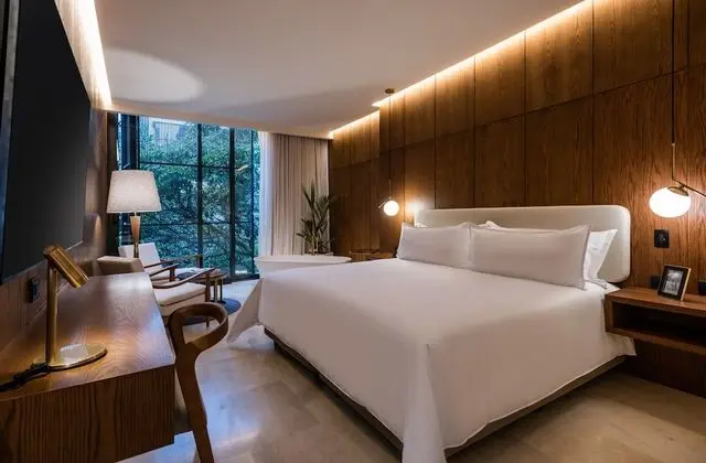 Luxury Oda