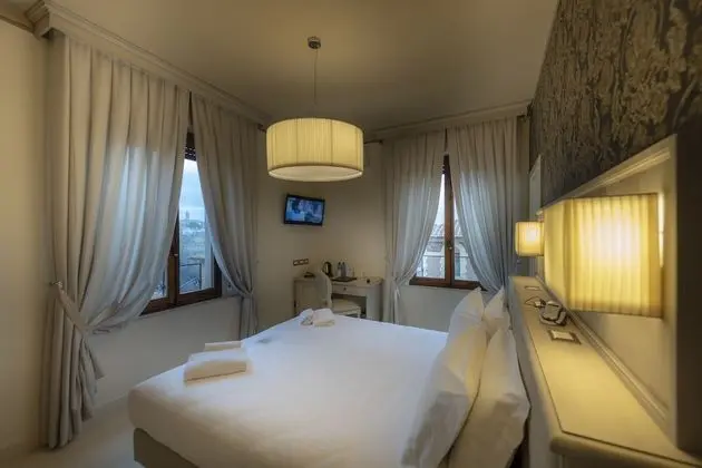 Deluxe Tek Büyük Yataklı Oda