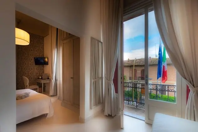 Deluxe Üç Kişilik Oda, Balkon