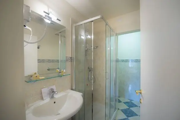 Deluxe Üç Kişilik Oda, Balkon