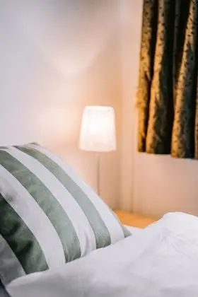 Comfort Tek Büyük Yataklı Oda, Ortak Banyo