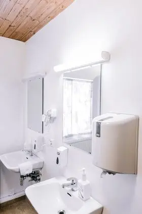 Comfort Tek Büyük Yataklı Oda, Ortak Banyo