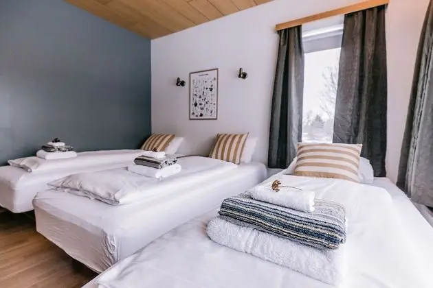 Üç Kişilik Oda, Ortak Banyo