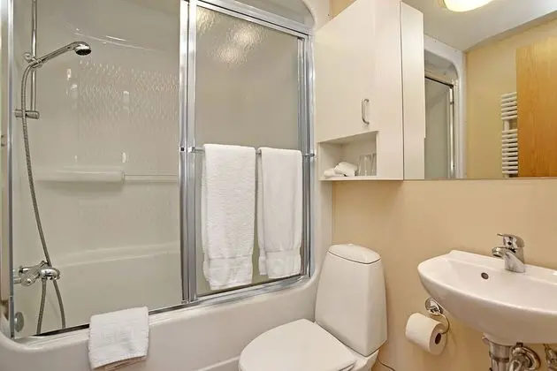 Tek Büyük veya İki Ayrı Yataklı Oda