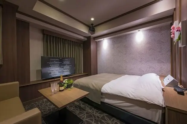 Deluxe Oda, Sigara İçilebilir