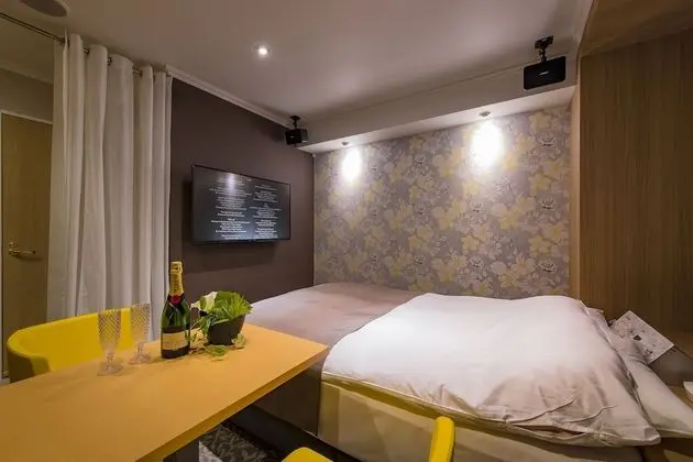 Standard Oda, Sigara İçilebilir