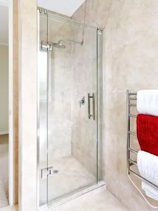 Deluxe Tek Büyük Yataklı Oda, 1 Büyük (Queen) Boy Yatak, Ortak Banyo