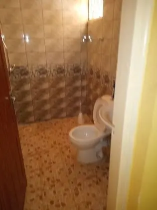 Apart Daire, 6 Yatak Odası