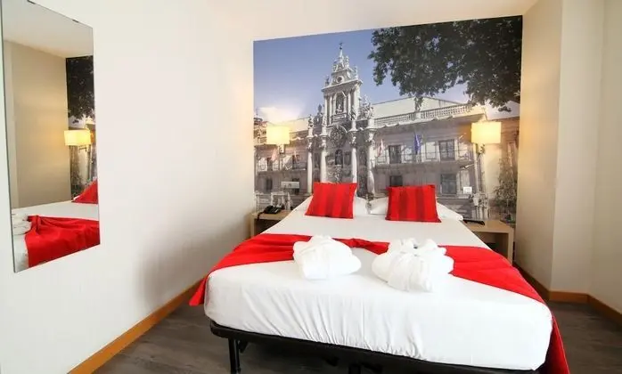 Standard Tek Büyük Yataklı Oda, 1 Çift Kişilik veya 2 Tek Kişilik Yatak