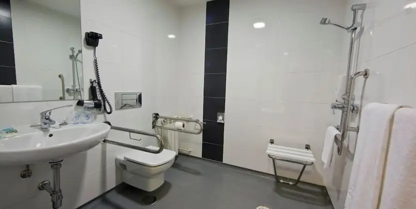 Standard Tek Büyük Yataklı Oda, 1 Çift Kişilik veya 2 Tek Kişilik Yatak