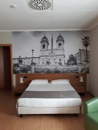 Standard Tek Büyük veya İki Ayrı Yataklı Oda