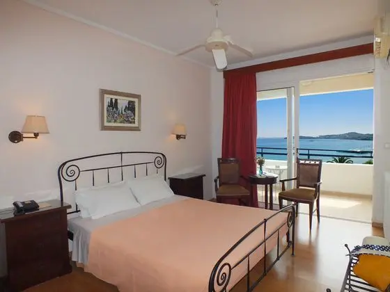 1 Çift Kişilik Veya 2 Tek Kişilik Yatak Sea View