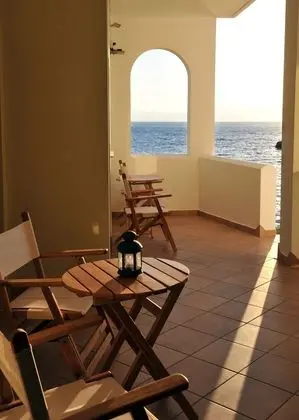 Stüdyo, Kısmi Deniz Manzaralı