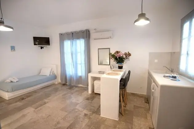 Stüdyo (3 Adults)