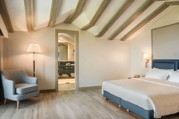 Tek Büyük Yataklı Oda, Balkon, Deniz Manzaralı