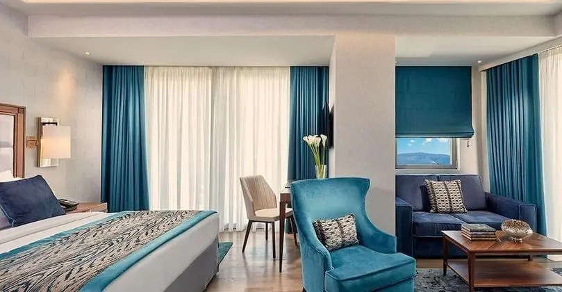 Superior Oda, Bağlantılı Odalar