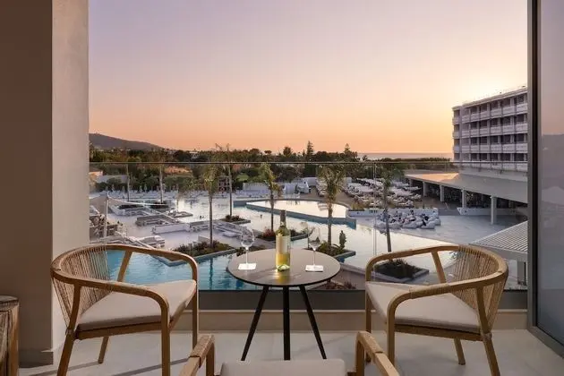 Executive Suite Pool View