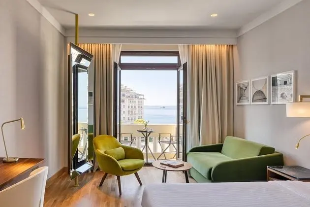 Premium Üç Kişilik Oda, Deniz Manzaralı