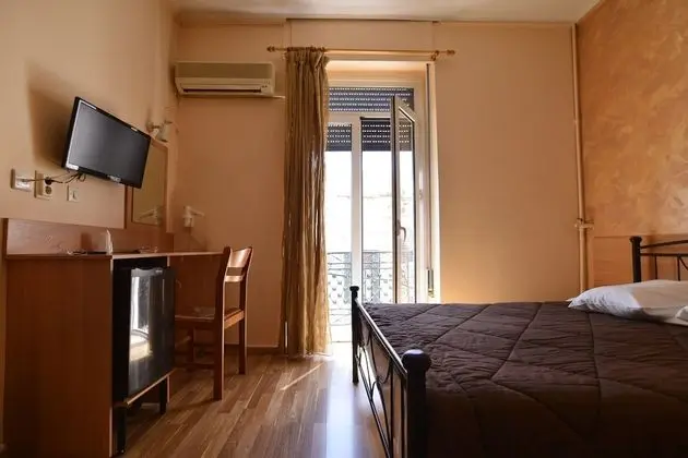 Tek Büyük Yataklı Oda, 1 Çift Kişilik Yatak