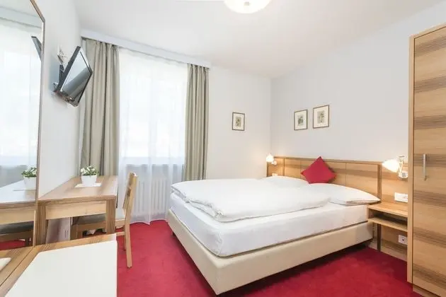 Economy Tek Büyük Yataklı Oda