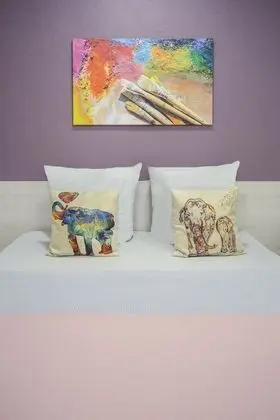 Comfort Tek Büyük veya İki Ayrı Yataklı Oda