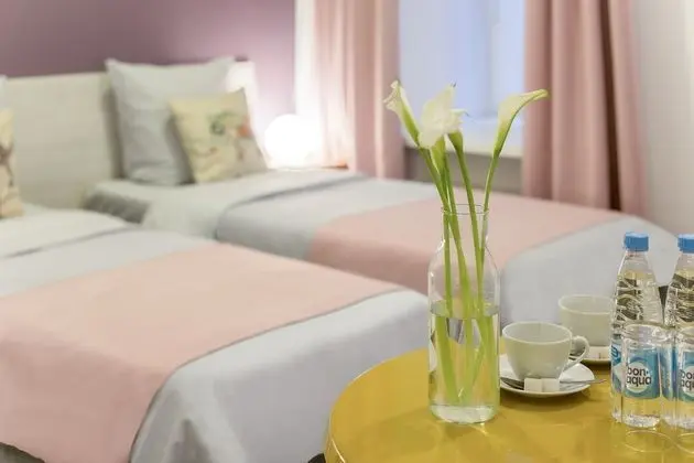 Comfort Tek Büyük veya İki Ayrı Yataklı Oda