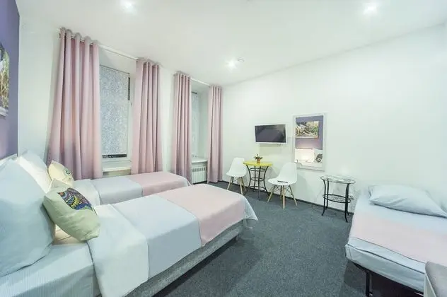 Comfort Tek Büyük veya İki Ayrı Yataklı Oda