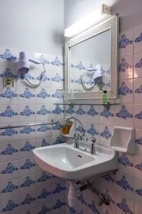 İki Ayrı Yataklı Oda, Bahçe Manzaralı