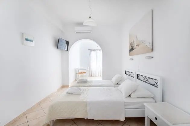 Basic Tek Büyük veya İki Ayrı Yataklı Oda, Deniz Manzaralı